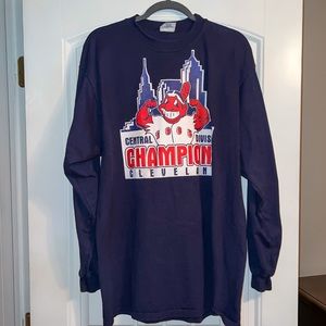 Vintage 1995 Cleveland Indians Long Sleeved Shirt